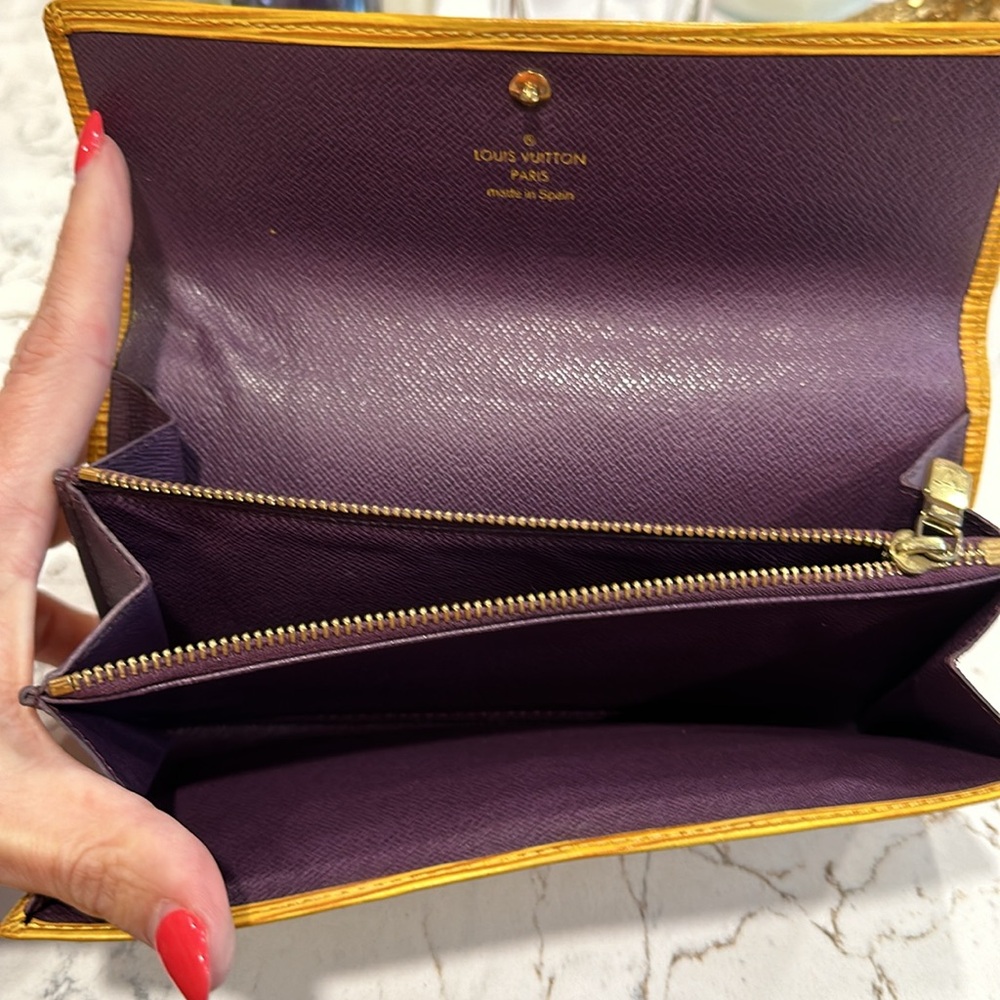 Louis Vuitton Yellow and Purple Clutch - Picture 4 of 10